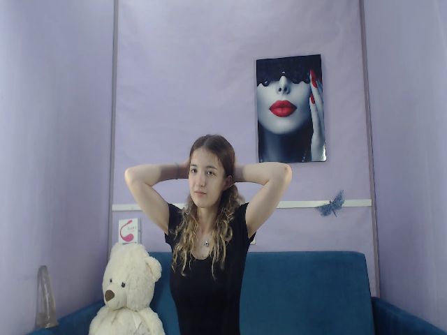 Live sex webcam photo for Bonnikukla #252728408