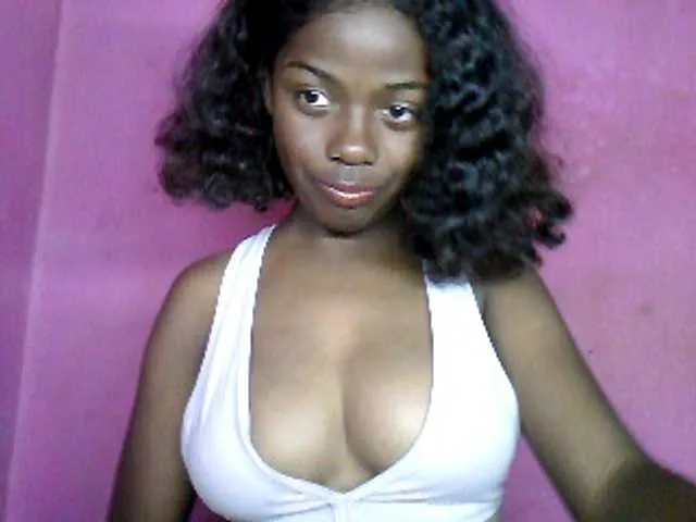 Live sex webcam photo for la-belleblack #241658440