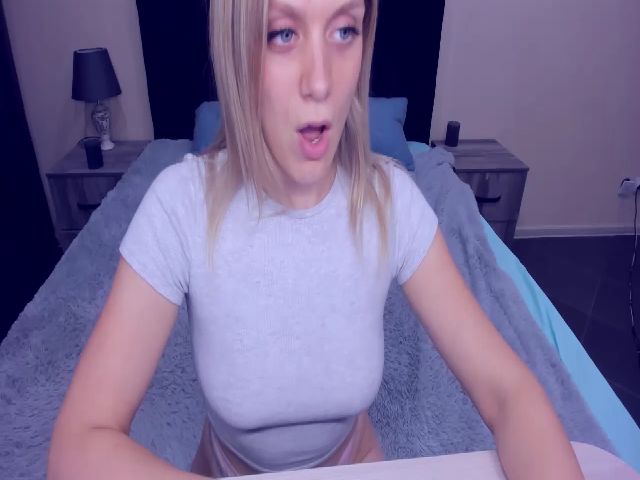 Live sex webcam photo for MeganKind #263644512