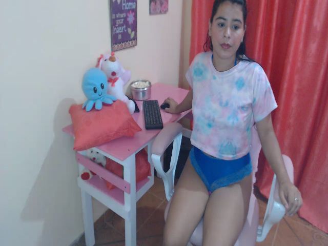 Live sex webcam photo for Miaa_soto #261813314