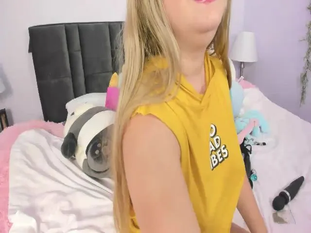 Live sex webcam photo for summerr_23 #260305982