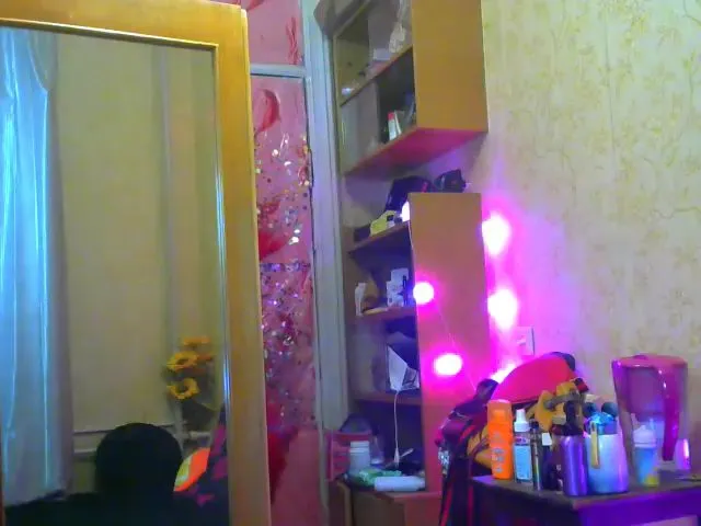 Live sex webcam photo for SofiAmeli #253541236