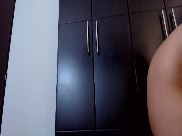 Live sex webcam photo for Sofiaprada1 #255241145