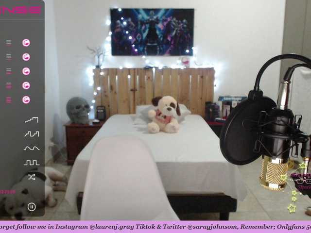 Live sex webcam photo for LaurenJohnsom #241241509