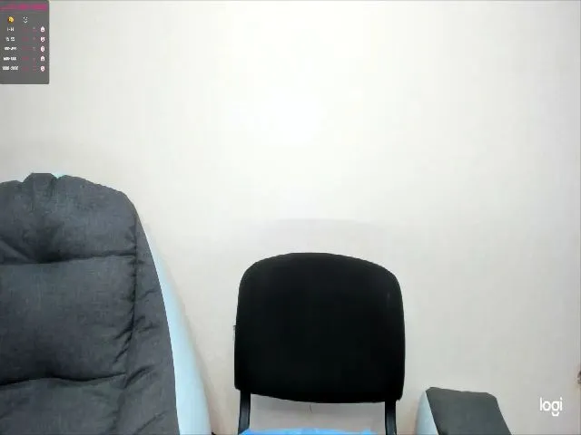 Live sex webcam photo for SarahSmiths #254380384