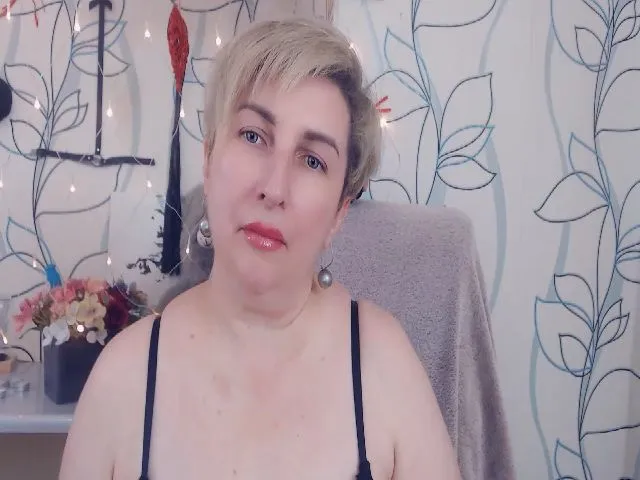 Live sex webcam photo for DepravedMadam #253064987