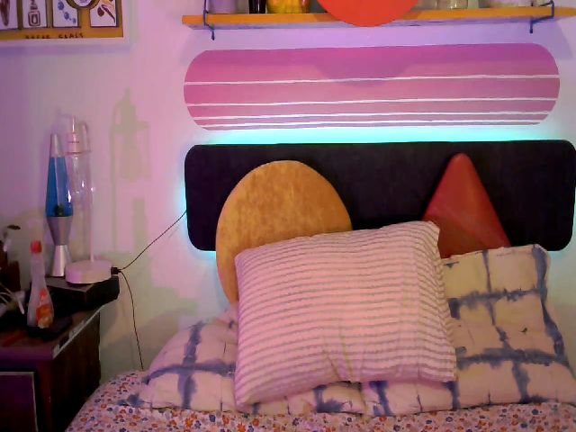 Live sex webcam photo for SaraSavage #260443164