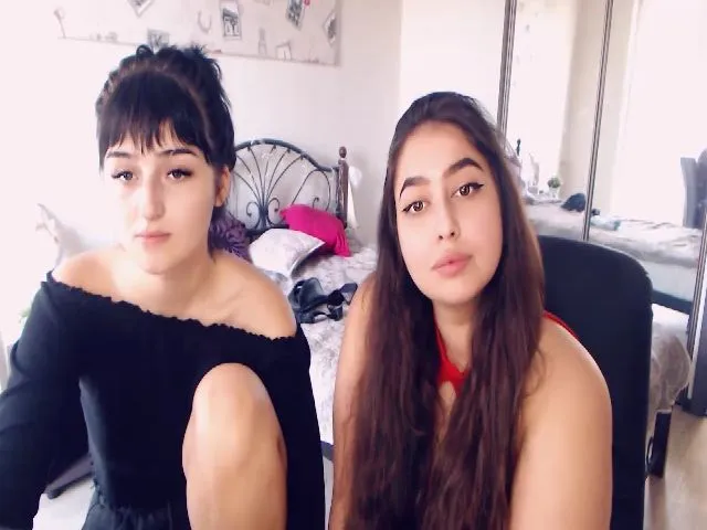 Live sex webcam photo for Hot__Moon #263734068