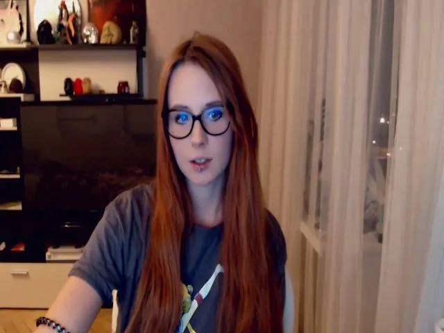Live sex webcam photo for Klementina666 #265198423