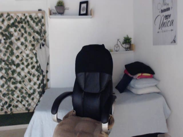 Live sex webcam photo for Abba_smith #263951758