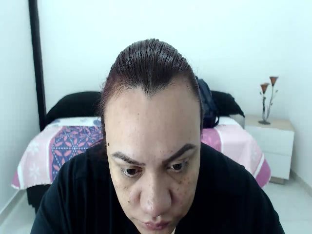 Live sex webcam photo for KimmyStone #253781149