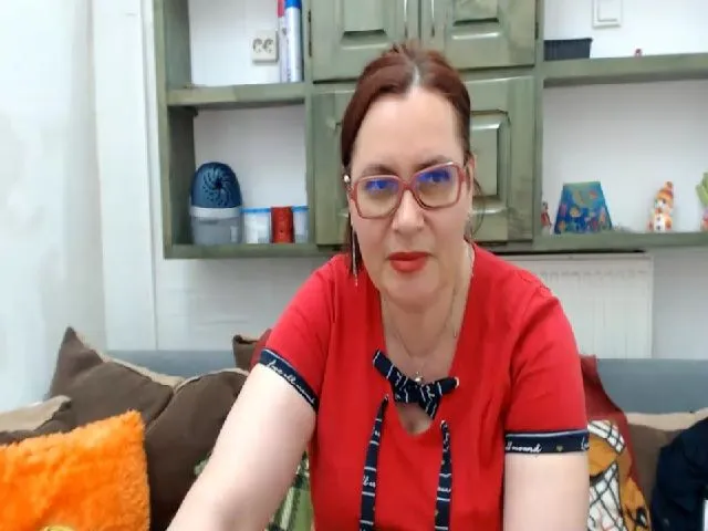 Live sex webcam photo for GinnaMature #261297309