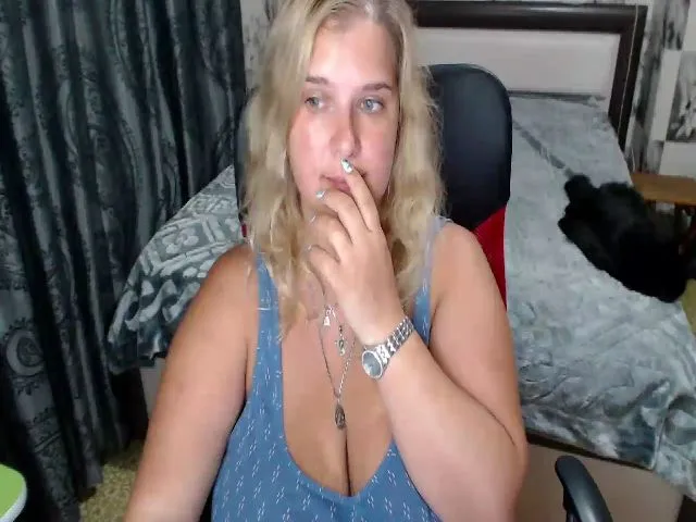 Live sex webcam photo for Boobylana #258311920