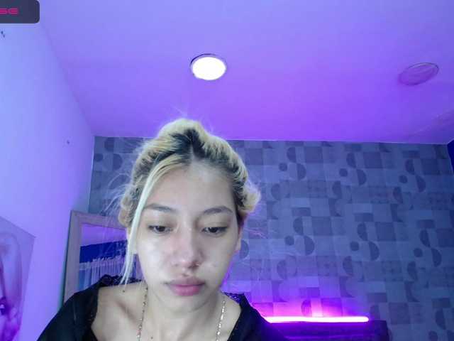 Live sex webcam photo for serena-elle #247792713