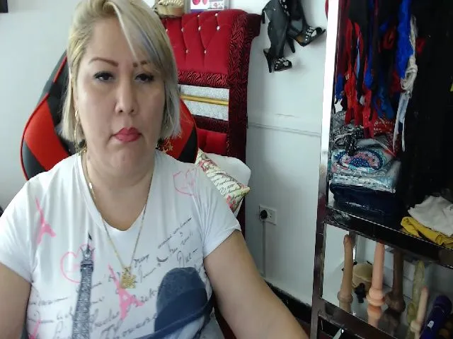 Live sex webcam photo for Brenda_becker #259286370