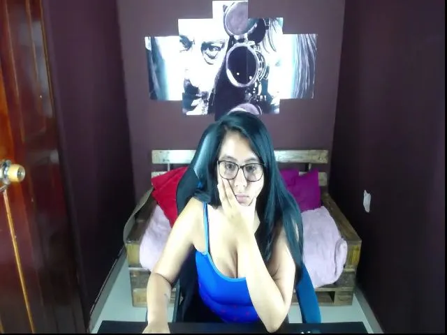 Live sex webcam photo for Hana_cute #261602743