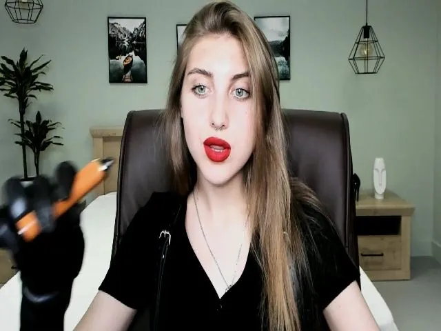 Live sex webcam photo for CassiaBlade #264429124