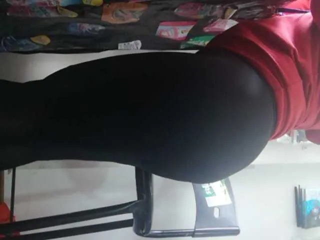 Live sex webcam photo for latinaamorosa #241021418