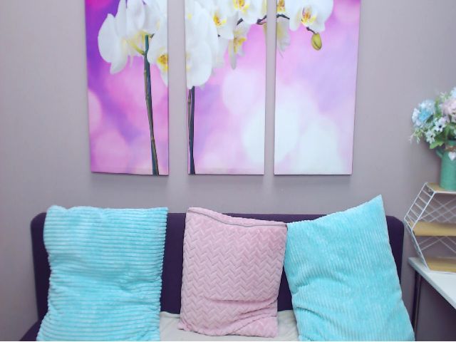 Live sex webcam photo for CleverAlexiss #257439580