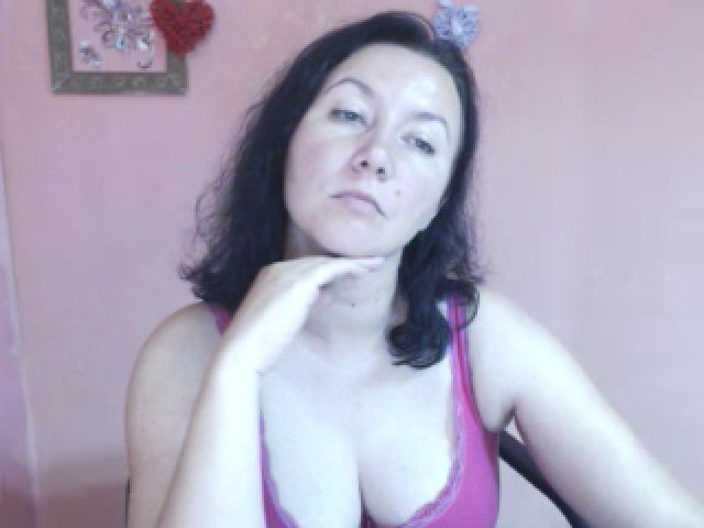 Live sex webcam photo for LexiFox_ #253057582