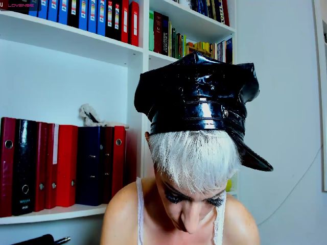 Live sex webcam photo for Crazy_Jenny #261421410