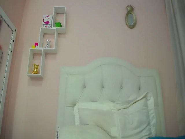 Live sex webcam photo for Petite_camila #287863959