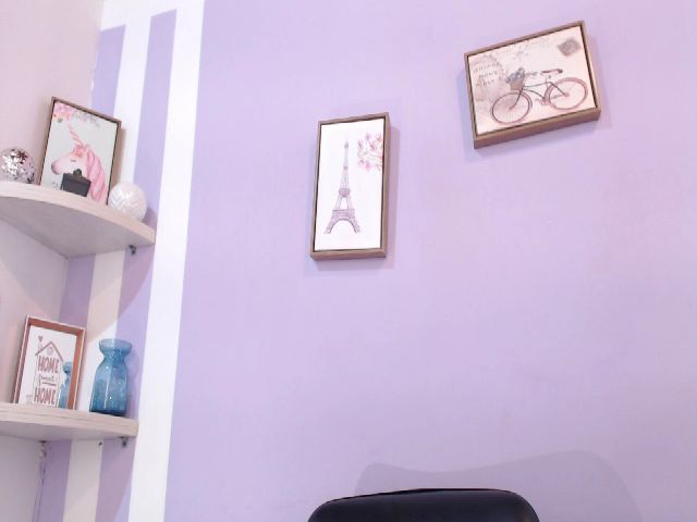 Live sex webcam photo for STORMY_FOXX #252737849