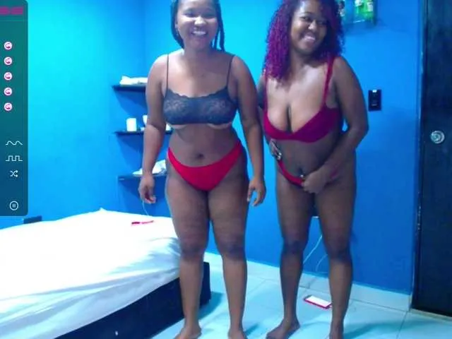 Live sex webcam photo for kendall-tasha #263390783