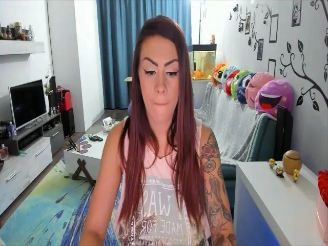 Live sex webcam photo for OneLife_ #258377984