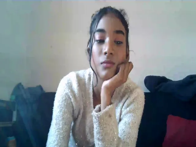 Live sex webcam photo for dirtyrissa69 #256844616