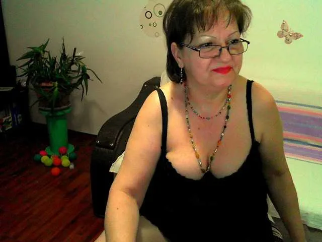 Live sex webcam photo for Vyka-Vyka #241012044