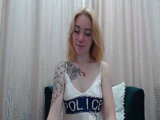 Live sex webcam photo for RedBerryy #251727450