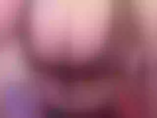 Live sex webcam photo for Katrinaa_ #254494971