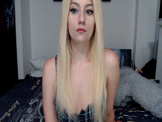 Live sex webcam photo for IIIKIIII #257861812