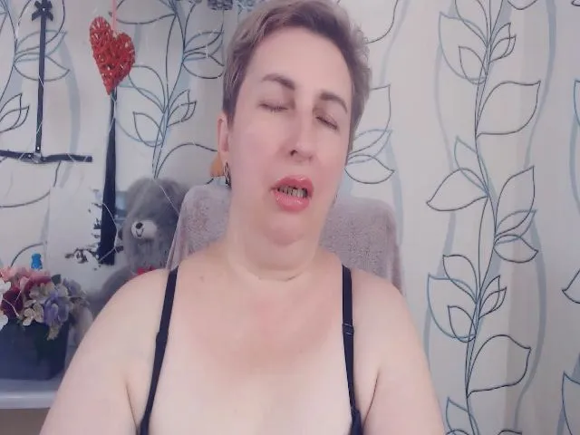 Live sex webcam photo for DepravedMadam #262941070