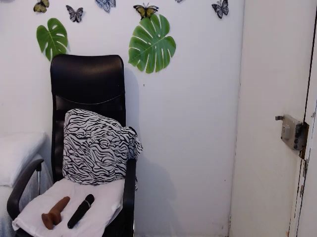 Live sex webcam photo for Ster_hot #258338132