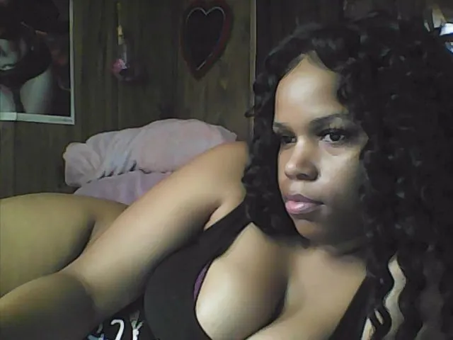 Live sex webcam photo for Pinkrackz100 #256046831