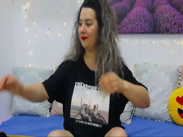 Live sex webcam photo for CurlyVibe #254643299