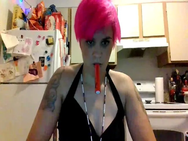 Live sex webcam photo for Potmommy222 #258766112