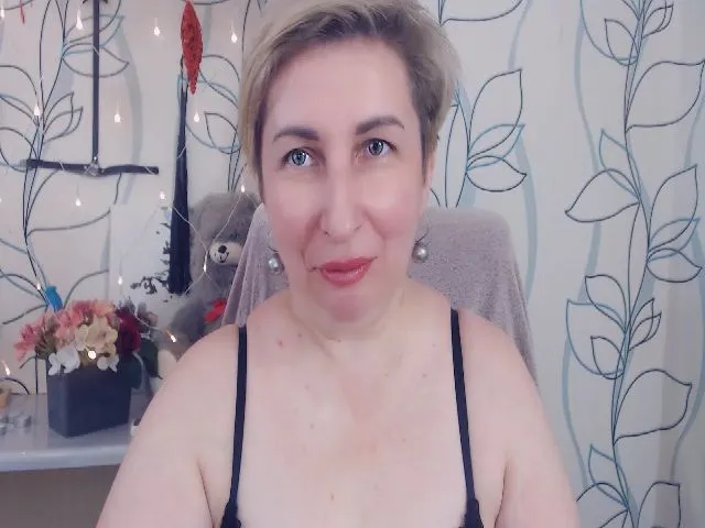 Live sex webcam photo for DepravedMadam #253003134