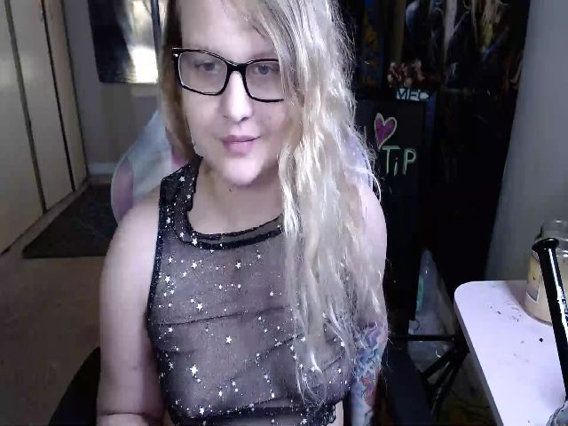 Live sex webcam photo for emilyhaze #257295353