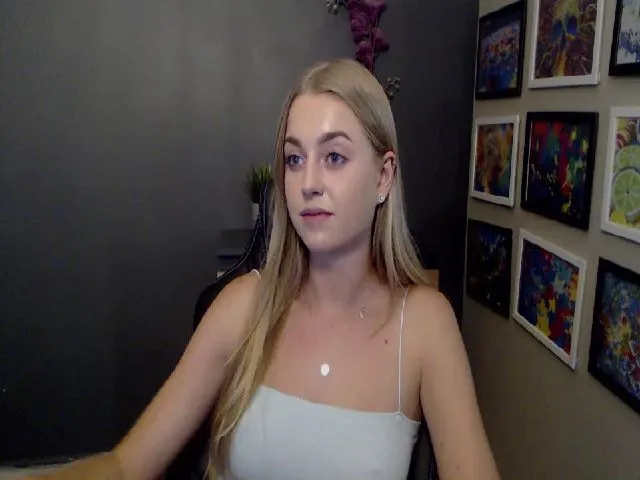 Live sex webcam photo for LUSTerica #259415265