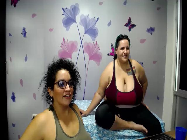 Live sex webcam photo for Sweet_latine #263075653