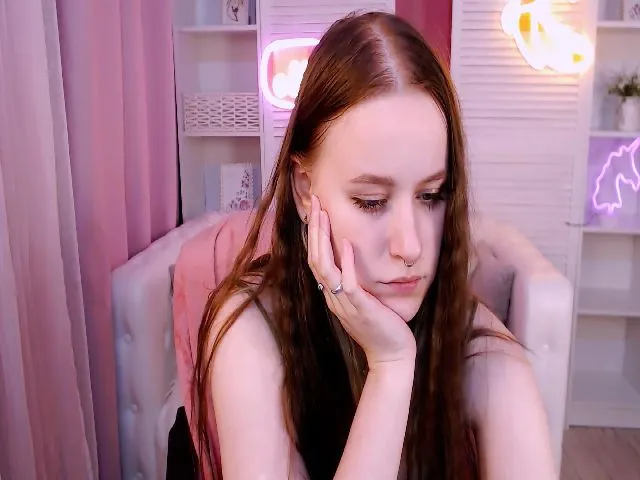 Live sex webcam photo for LynneDawson #253555767