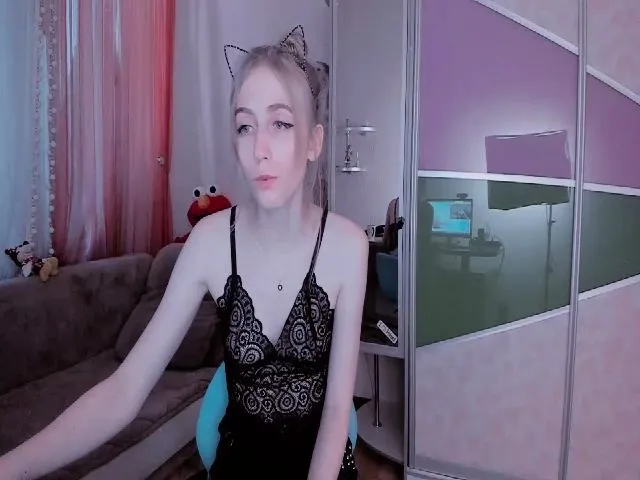 Live sex webcam photo for ScarletAmber #252967100
