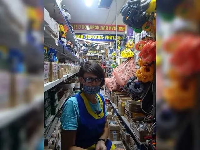 Live sex webcam photo for LunaXKinky #251374639