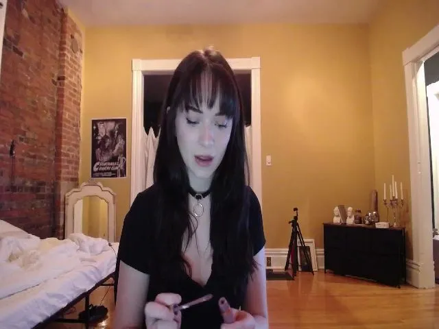 Live sex webcam photo for AlexIvy #262916462