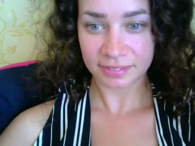 Live sex webcam photo for SofiAmeli #252819505