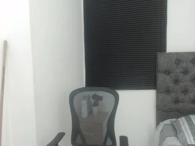 Live sex webcam photo for Andrea_greey #252334161