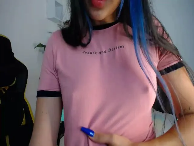 Live sex webcam photo for Mairerf #252560428